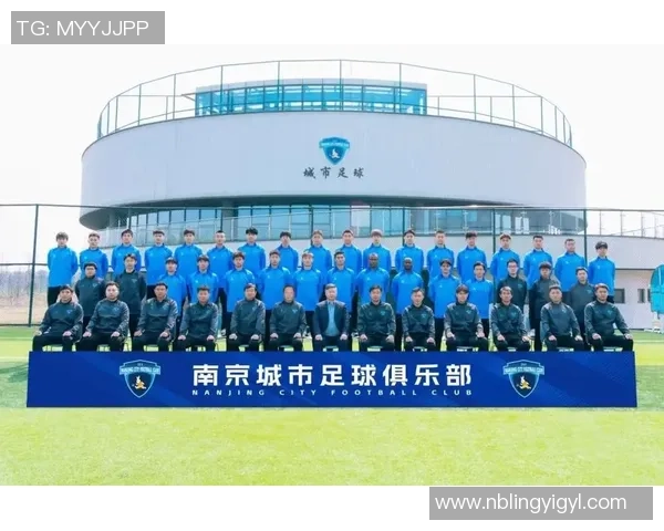 南京足球队逆袭之路揭秘钻石联赛特别报道展现奋斗精神与团队力量 南京足球队逆袭之路揭秘钻石联赛特别报道展现奋斗精神与团队力量