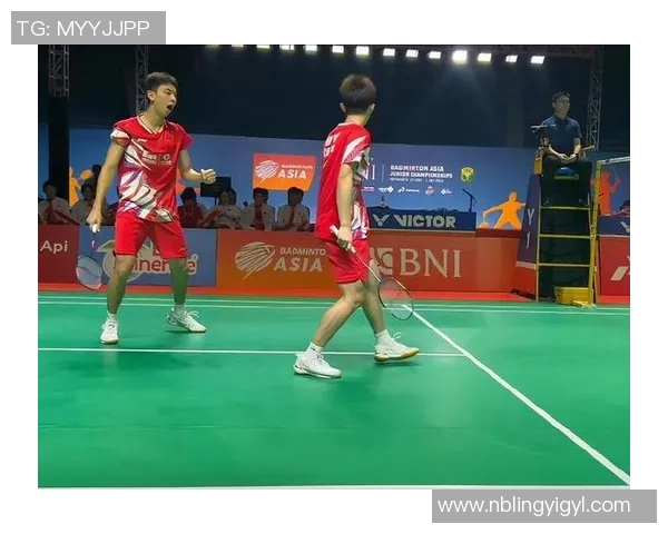 深圳羽毛球队的奋斗与荣耀:一段不平凡的突破之旅 深圳羽毛球队的奋斗与荣耀:一段不平凡的突破之旅